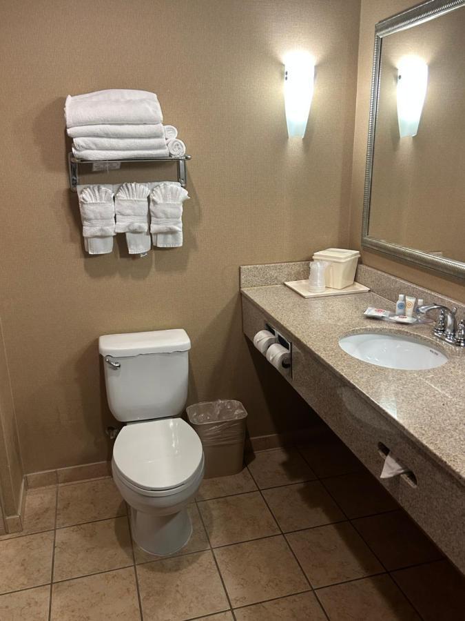 Comfort Suites Palestine Eksteriør bilde