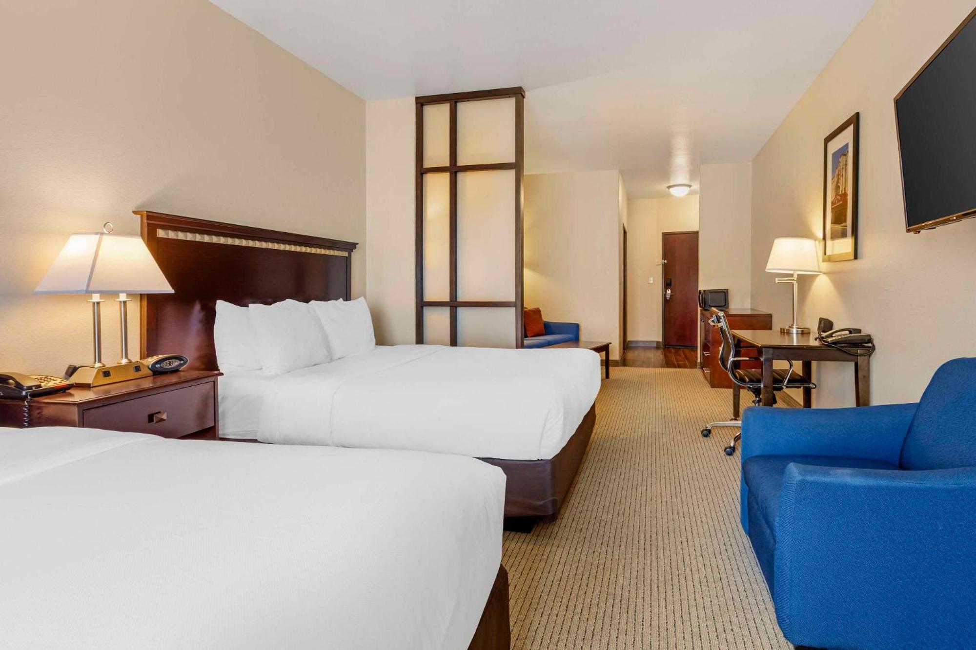 Comfort Suites Palestine Eksteriør bilde