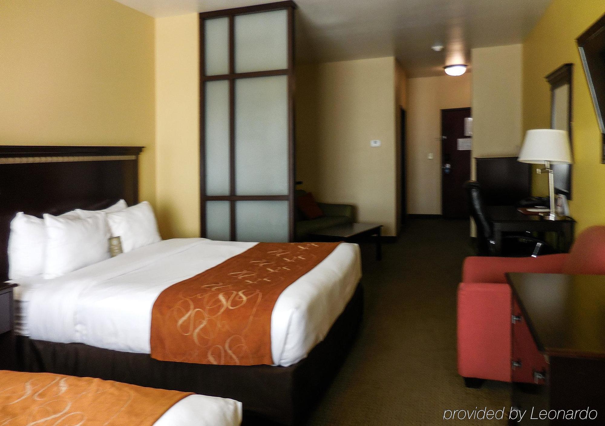 Comfort Suites Palestine Eksteriør bilde