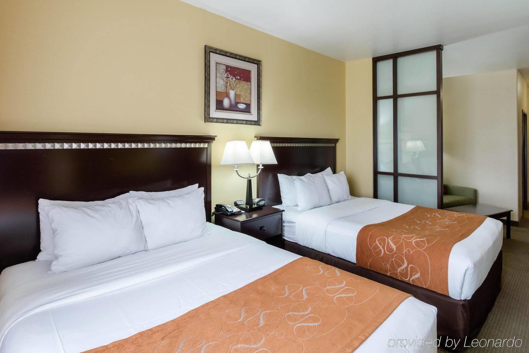Comfort Suites Palestine Eksteriør bilde